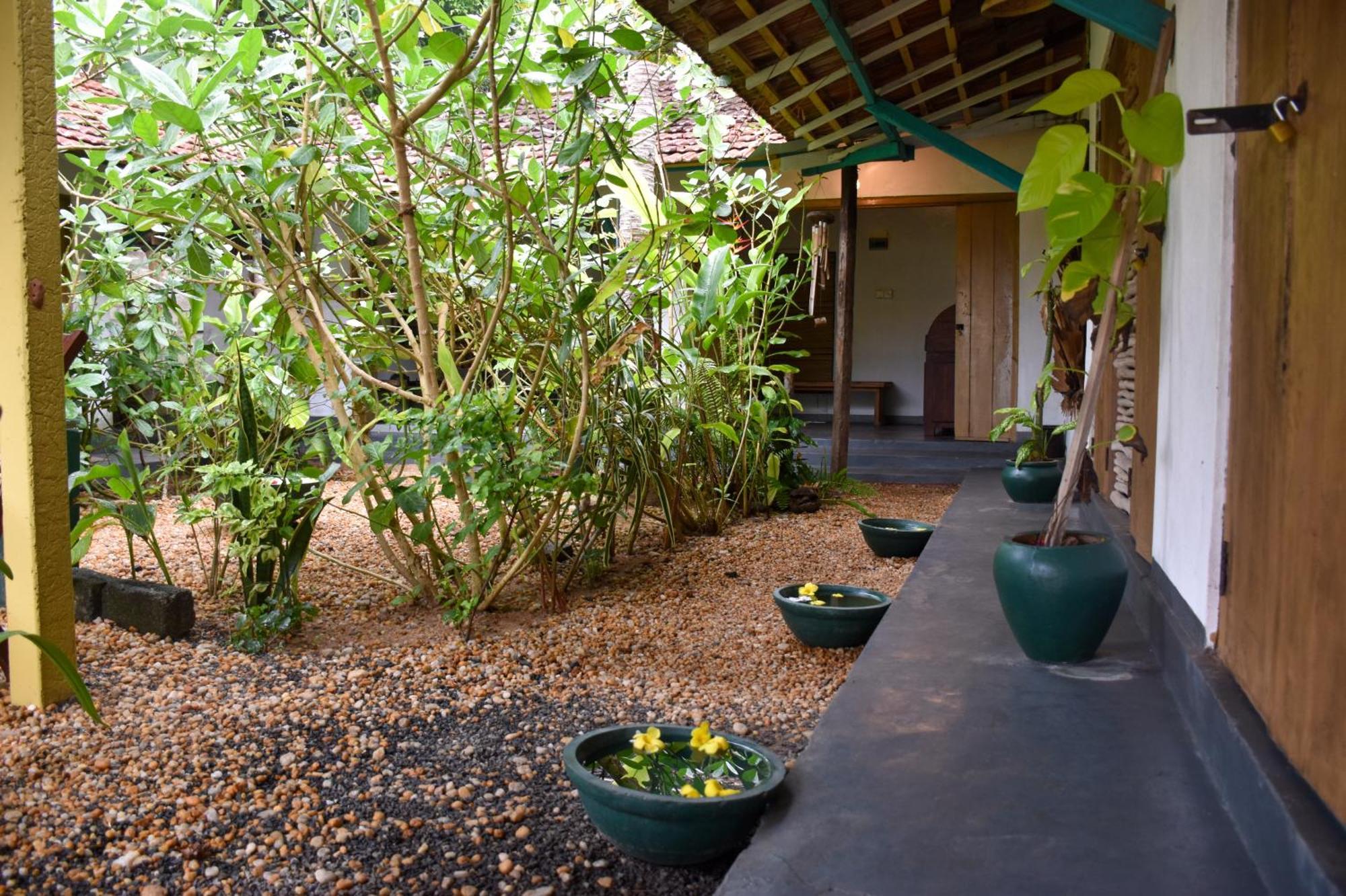 Cinnamon Mantra Luxury Villa Beruwala Exteriör bild